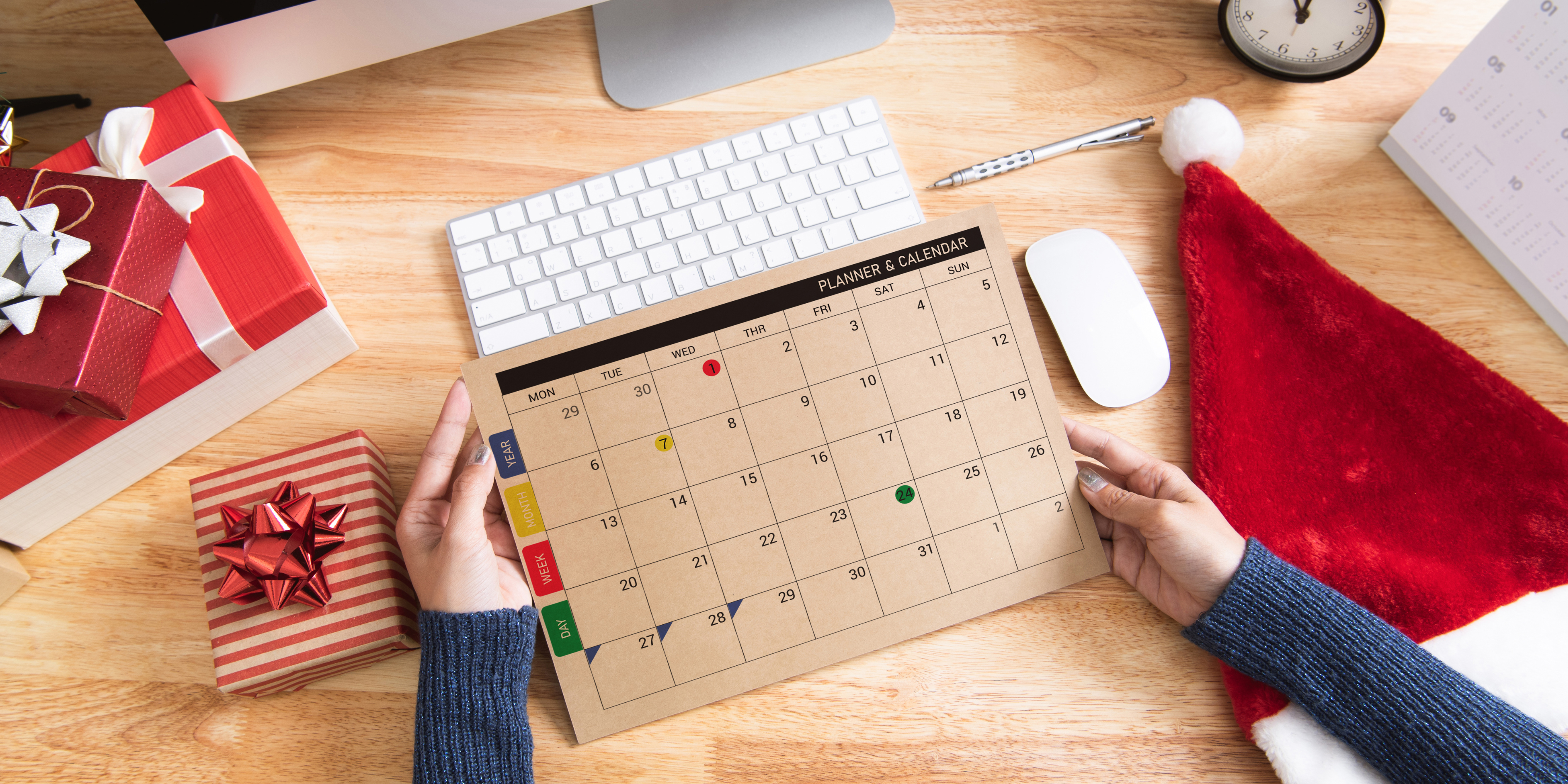 5 Tips to Manage Overwhelm During the Holiday Season
